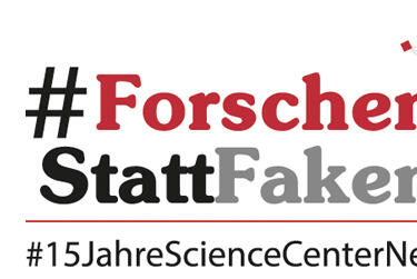 Logo mit dem Hashtag Forschen Statt Faken 15 Jahre Science Center Netzwerk